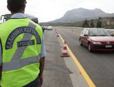 Θανατηφόρο τροχαίο στην Κρήτη - Μια γυναίκα νεκρή